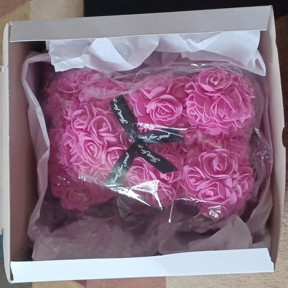 NWT Boutique "Just For You' Rose Bears Blood Red or Rose Red - Picture 9 of 9